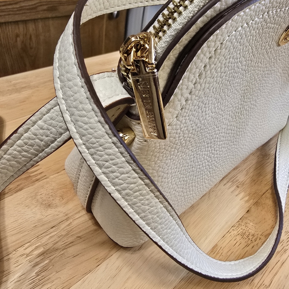 Anne Klein crossbody bags - Picture 3 of 8